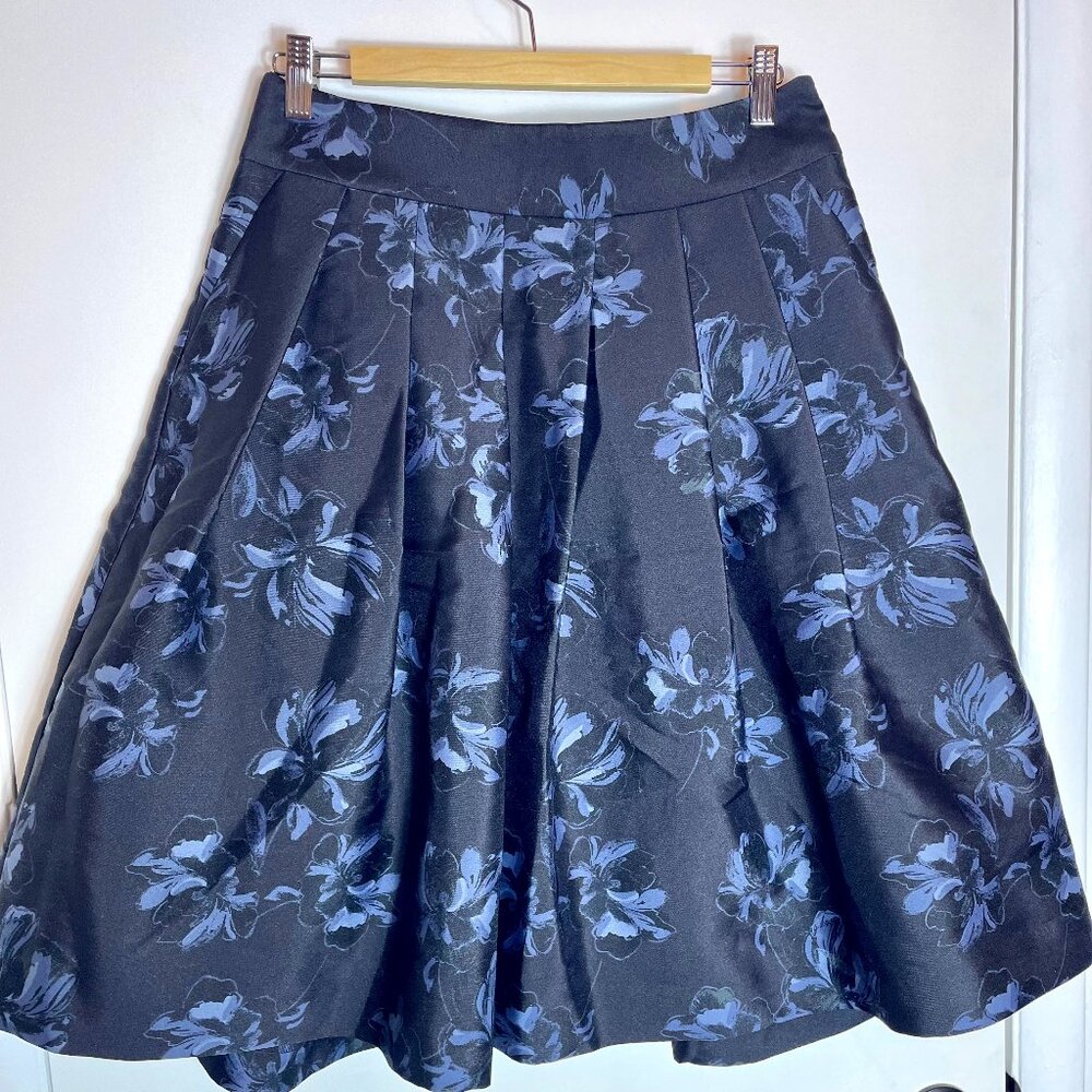 Ann Taylor Full Jacquard Formal Floral Skirt Size 10 NWT